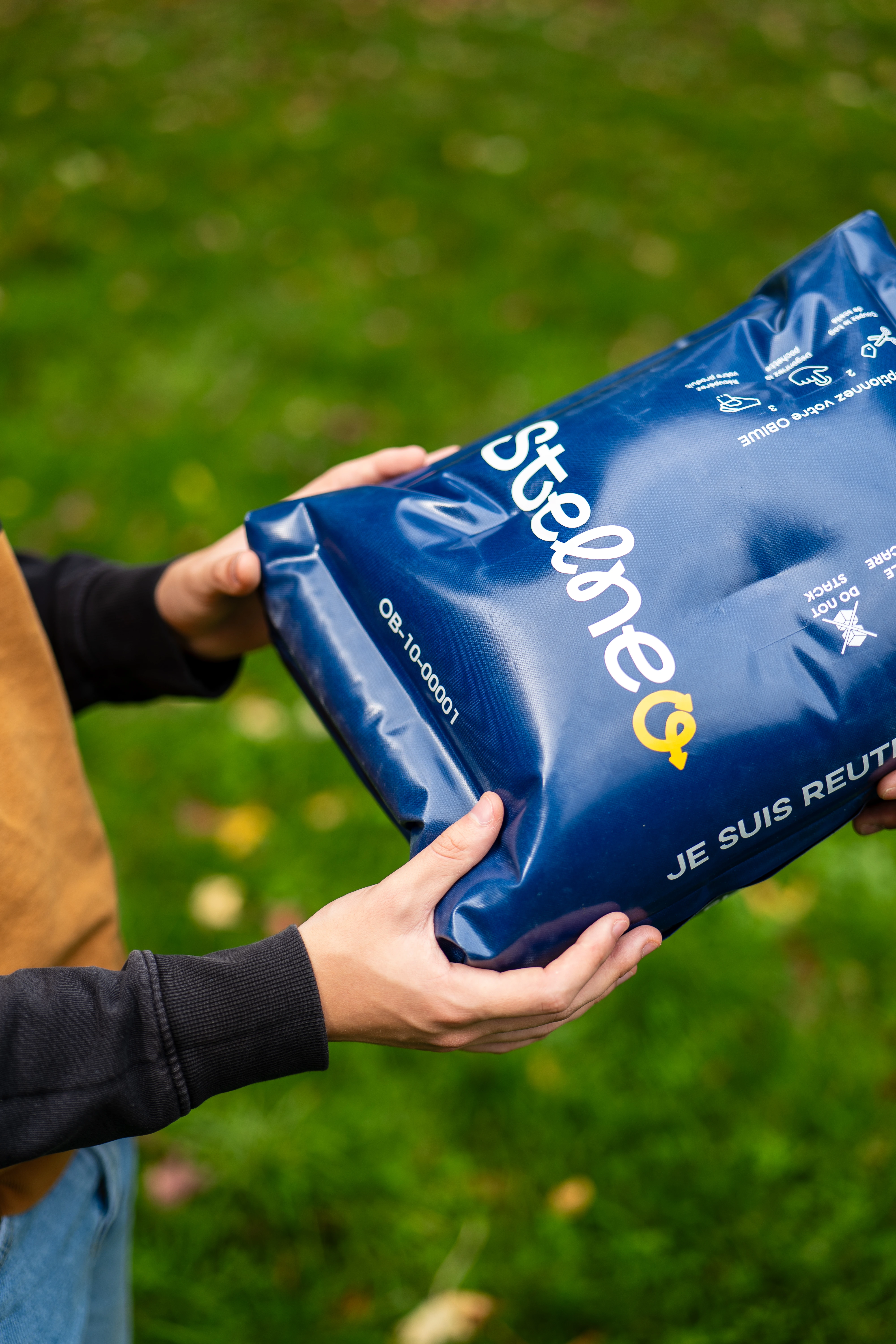 Utilisation de l'emballage Stelneo en entrepôt